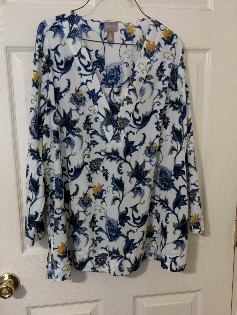 Chico's White V‑Neck Long Sleeve Top with Blue and Gold Floral Scroll